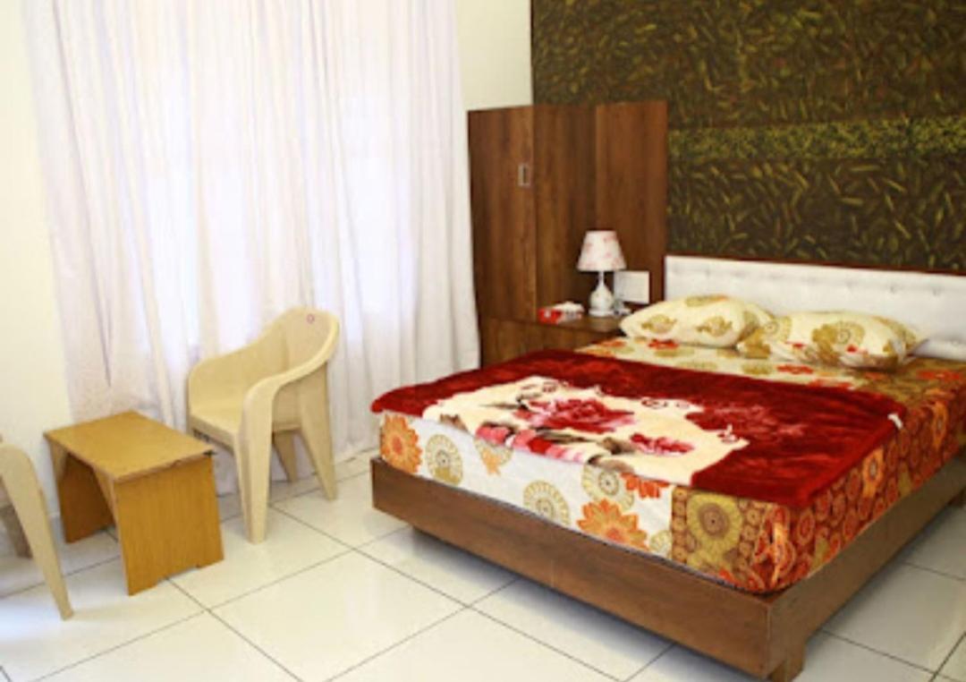 Orchid Ranipuram Apartment Kallar  ภายนอก รูปภาพ
